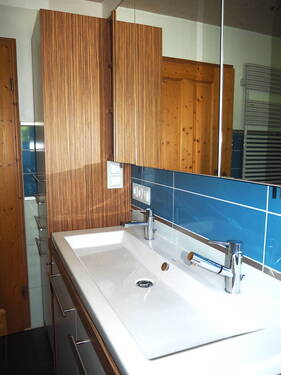 Das blaue Bad im OG - 