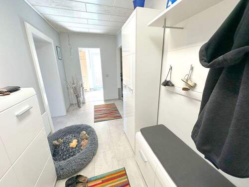 Flur - 4 Zimmer Etagenwohnung zum Kaufen in Trier