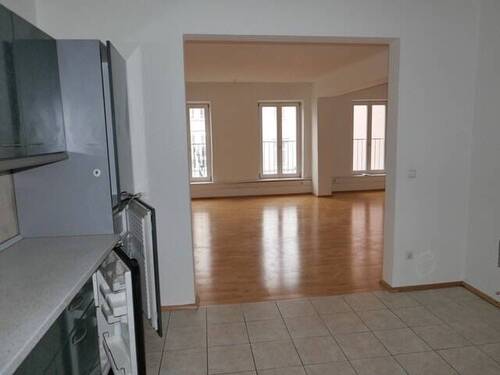 Küche - Blick zum Wohnzi. - 