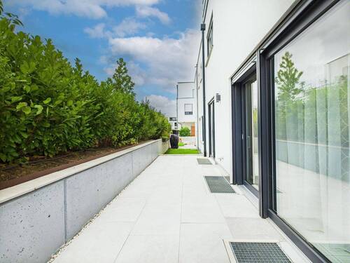Terrasse EG - 