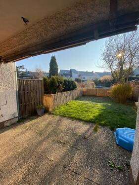 Terrasse mit Garten - 5 Zimmer Reihenmittelhaus zum Kaufen in Saarbrücken / Güdingen