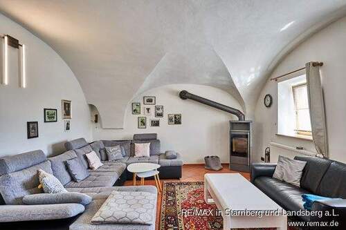Ihr Bauernhaus in Niederbayern - 4 Zimmer Einfamilienhaus zum Kaufen in Mallersdorf-Pfaffenberg / Oberellenbach