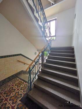 Treppenhaus - Etagenwohnung mit 70,00 m&sup2; in Chemnitz zur Miete
