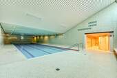 Schwimmbad zum Eingang - 