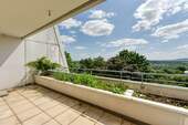 Balkon nach Osten - Etagenwohnung mit 138,80 m&sup2; in Stuttgart zum Kaufen