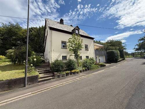 Front - Familienhaus mit Garten Terrasse Garage in ruhiger Sackgasse 54497 Morbach zu verkaufen