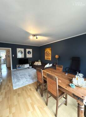 Wohnzimmer aktuell - Etagenwohnung mit 52,00 m&sup2; in Hamburg zum Kaufen