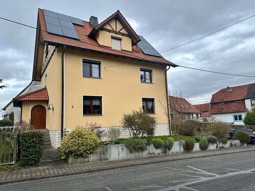 Bild 4 - Einfamilienhaus mit 180,00 m&sup2; in Breitungen zum Kaufen