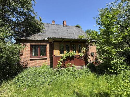 Ansicht von vorn - 5 Zimmer Einfamilienhaus in Zernien