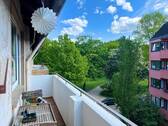 Balkon mit Blick in den Park - 3 Zimmer Etagenwohnung zum Kaufen in Bremen