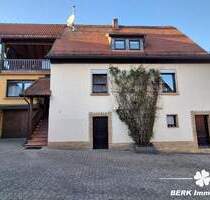 BERK Immobilien - Wohnhaus mit Herz: Gemütlichkeit und Scheune auf großem Grundstück - Weibersbrunn