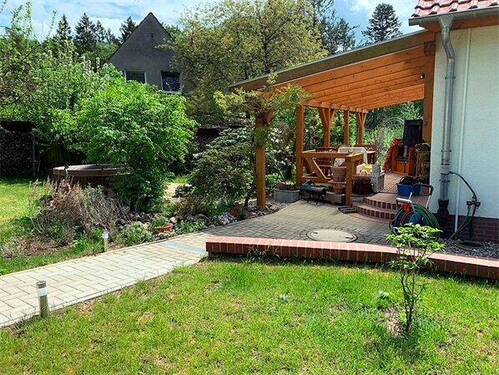 Blick auf die Terrasse - 4 Zimmer Einfamilienhaus in Angermünde