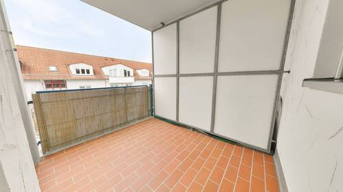 Balkon - Etagenwohnung mit 52,40 m&sup2; in Pirna zum Kaufen