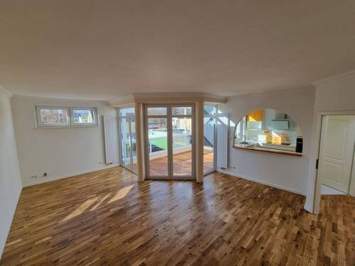 Wohnzimmer - 2 Zimmer Etagenwohnung zur Miete in Berlin