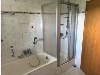 Beispiel Teilansicht Badezimmer - 