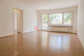 Wohn- und Essbereich - 4 Zimmer Etagenwohnung zum Kaufen in Frankfurt am Main