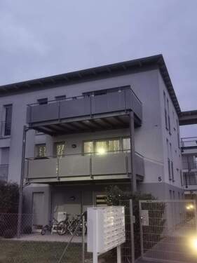 Außen1.jpg - Etagenwohnung mit 73,10 m&sup2; in Schweinfurt zur Miete