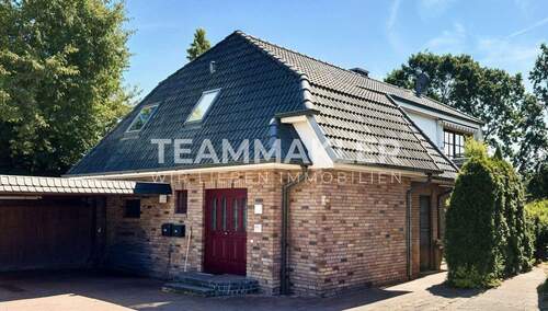 Außenansicht - VERMIETET IN RUHIGER LAGE: Dachgeschosswohnung mit Balkon