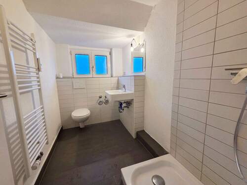 Tageslichtbad +Dusche - 3 Zimmer Etagenwohnung in Kiel