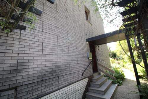 Eingangsbereich - 8 Zimmer Doppelhaushälfte in Mülheim an der Ruhr