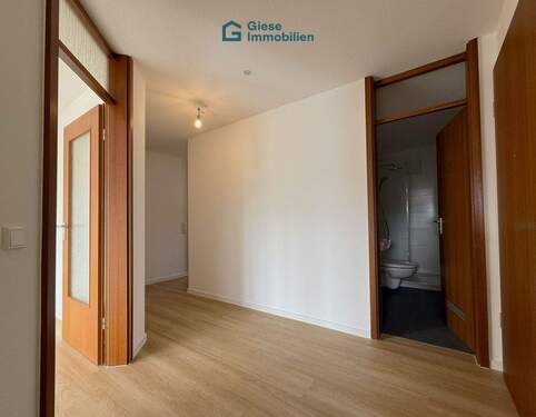 Eingang - 3 Zimmer Etagenwohnung in Stuttgart