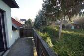 Blick vom Balkon zum Garten - 