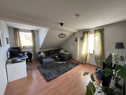 Wohnzimmer - 3 Zimmer Etagenwohnung zur Miete in Barmstedt