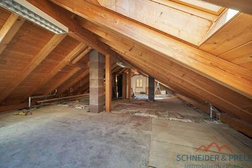 Dachgeschoss zum Ausbau - 
