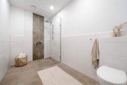 Badezimmer - 3 Zimmer Terrassenwohnung in Krummhörn