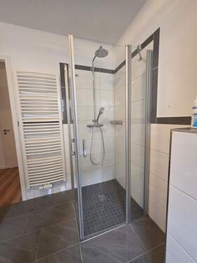 ebenerdiges Duschbad - 