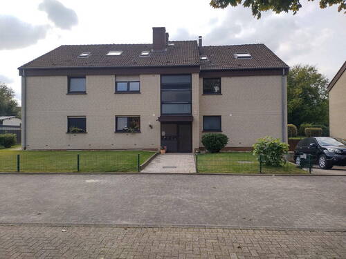 Außenansicht vorn - Bad Iburg, helle 3 Zimmerwohnung *PROVISIONSFREI*