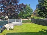 Blick in den Garten hinterm Haus - 4 Zimmer Doppelhaushälfte in Schleswig