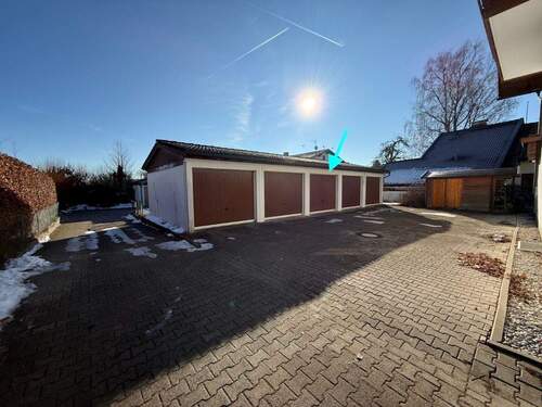 Garage - 3 Zimmer Etagenwohnung in Bruckmühl