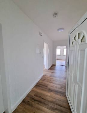 Screenshot_20250402_154159_Gallery.jpg - 