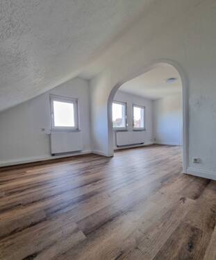 Screenshot_20250402_154154_Gallery.jpg - 2 Zimmer Etagenwohnung in Bad Wildungen