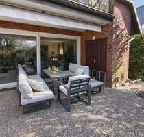 Großzügige Erdgeschosswohnung mit ca. 30 m² Süd-West-Terrasse, Garage und Haus-im-Haus-Charakter - Hamburg Bramfeld