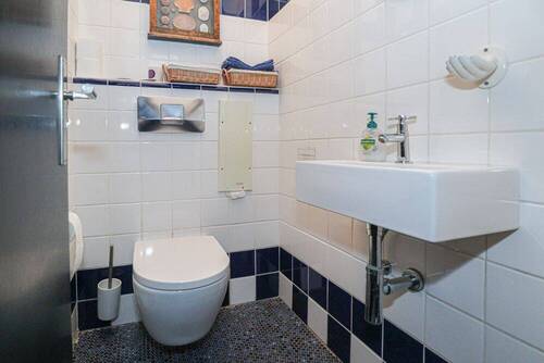 Gäste-WC Erdgeschoss - 