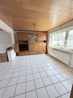 Wohnzimmer - 6 Zimmer Einfamilienhaus in Erkelenz