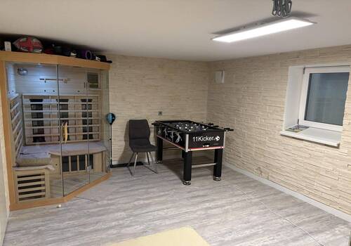 Hobbyraum mit Sauna - 