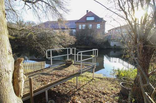 eigener Steg mit Sude-Zugang - 9 Zimmer Mehrfamilienhaus, Wohnhaus zum Kaufen in Grabow