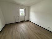 Zimmer 2 - Etagenwohnung mit 45,00 m&sup2; in Saarbrücken / Scheidt zum Kaufen