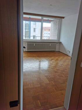 Wohnzimmer - 2 Zimmer Etagenwohnung zur Miete in Fürth