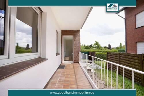 Balkon mit Zugang Terrasse - 4 Zimmer Etagenwohnung in Bramsche
