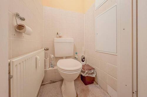 WC - 