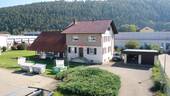 Frontansicht Geäude - Ihre Gelegenheit - Großes Gewerbeareal mit Wohnhaus und vier Garagen in bester Lage von Tuttlingen!