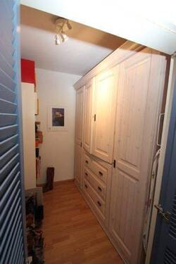 Kleiderschrank - Etagenwohnung mit 106,50 m² in Meerbusch zur Miete