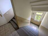 Treppenhaus - 2 Zimmer Etagenwohnung in Zwickau
