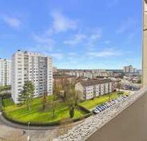 Bezugsfreie 3-Zimmer-Wohnung im 9. OG: Weitblick, Balkon & Stellplatz in Maintal