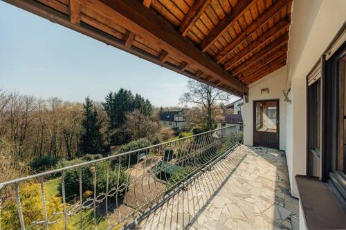 Süd-Balkon - 7 Zimmer Einfamilienhaus in Remscheid