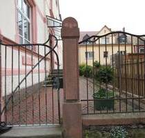 Denkmalgerecht modernisiertes Wohn-Geschäftshaus im Stadtzentrum und mit Blick über Leisnig